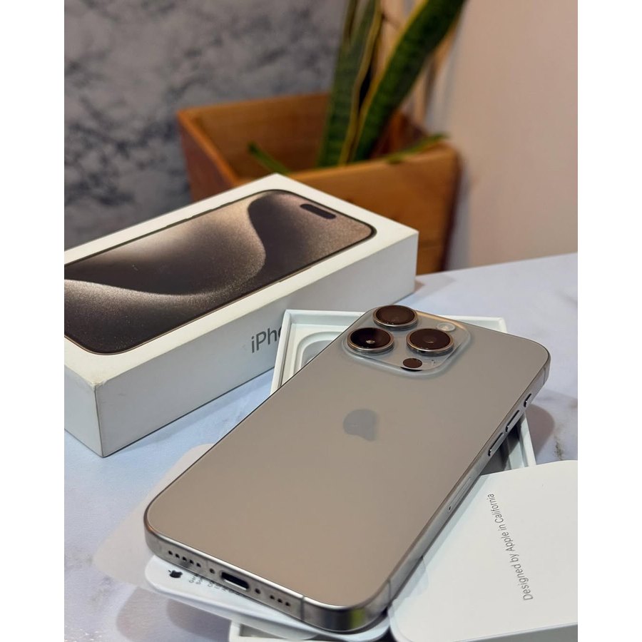 iPhone 15 Pro 256GB lacrado