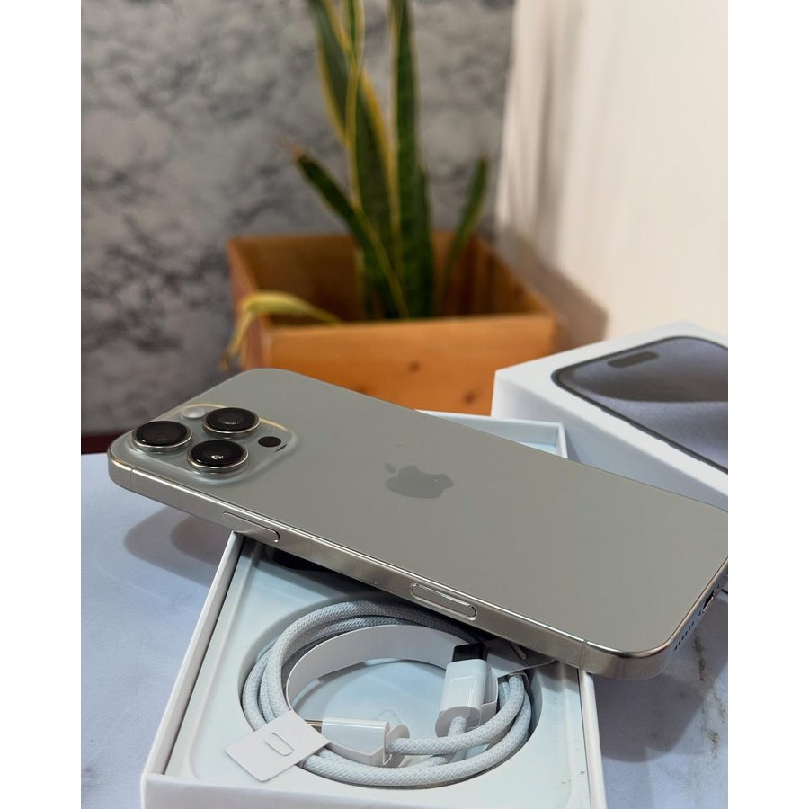 iPhone 16 Pro Max 512GB lacrado